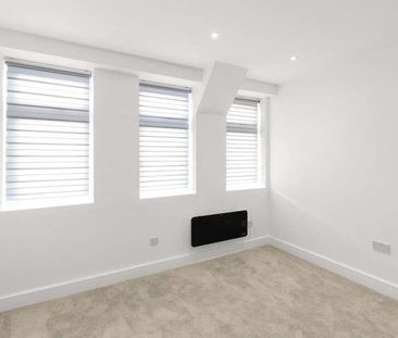 London Road, Sittingbourne, Kent, ME10 - Photo 3