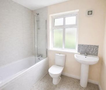 16 Glenburn Manor, Dunmurry, Belfast, BT17 9DX - Photo 6