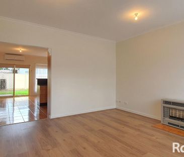 Modern 3-Bedroom Unit in Prime St Albans Location - Photo 2