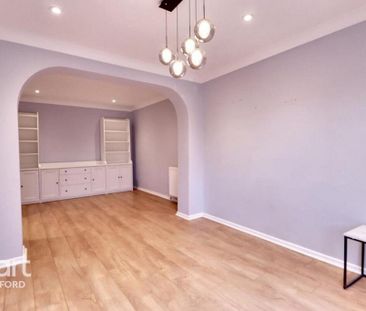 3 bedroom detached house to rent - Photo 3