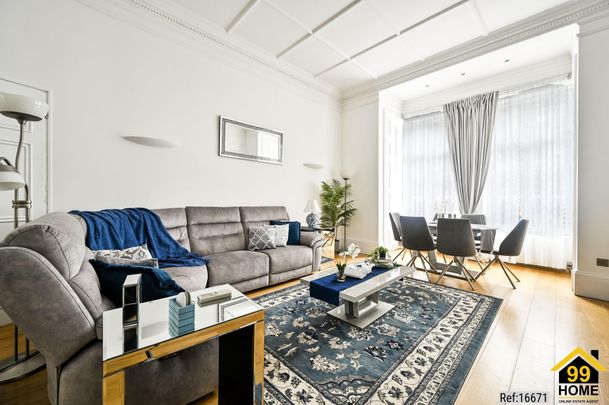 4 bed Flat in Green Street , London, W1K 6RW - Photo 1