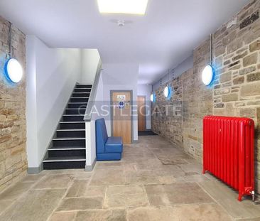 3 bedroom flat share to rent - Photo 1