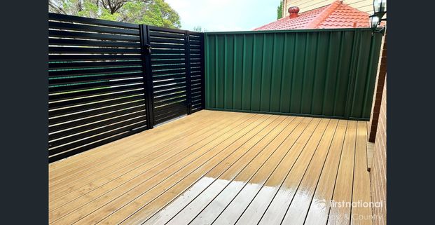 Free Standing Secluded Cottage - Photo 1