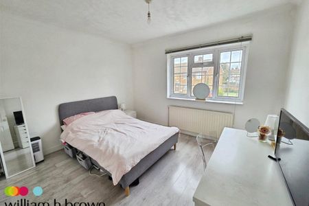 London Road, GRAYS - Photo 4