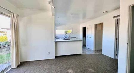 Character Galore - Photo 5