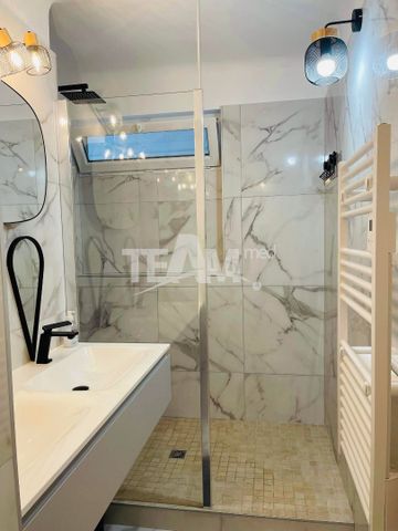 Location Appartement 4 pièces 77m² SETE 34200 - Photo 5
