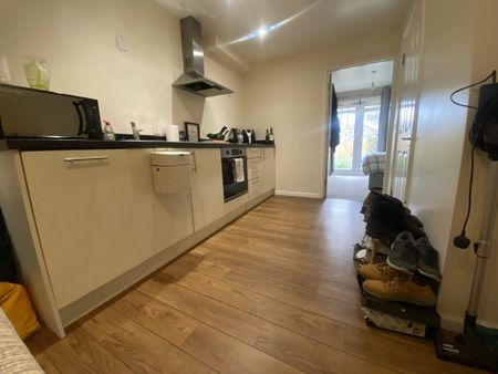 1 bedroom apartment to rent - Photo 3