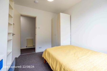 38 Vanbrugh Drive - Photo 5