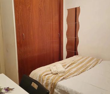 Carrer de València, Barcelona, Catalonia 08015 - Photo 3