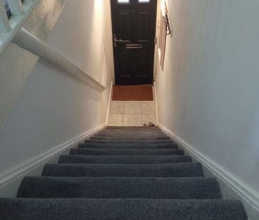 3 bedroom flat to rent - Photo 5