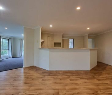 Beautiful Family Home - Get in Quick! - Photo 2