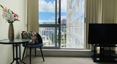 Affordable city apartment with great sea view! - Photo 4