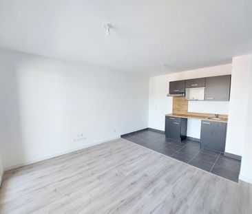 location Appartement T2 DE 41.09m² À JOUE LES TOURS - Photo 3