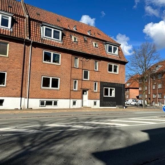 Dejlig 2- værelses lejlighed beliggende i centrum af Odense. - Photo 1