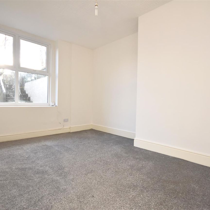 Charlesville, Prenton - Photo 1