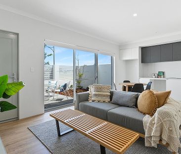 1/16 Monger Road, Lake Coogee WA 6166 - Photo 3