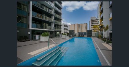 Inner City Living at Its Finest - Photo 5