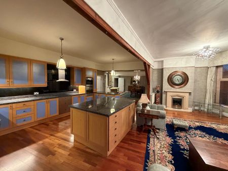 3 bedroom apartment to rent - Photo 3