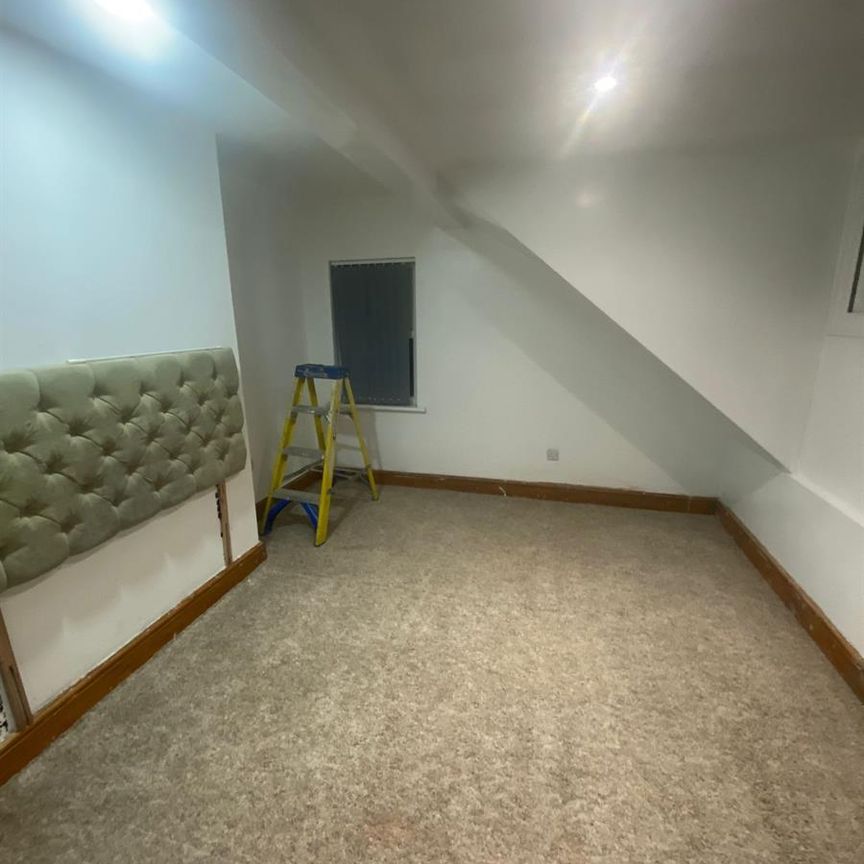 Stratford Terrace, Leeds - Photo 1