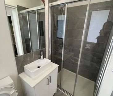 2/6 Isla Avenue, Glenroy VIC 3046 - House For Rent | Domain - Photo 6