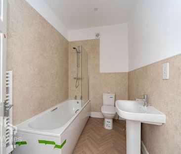 St Annes Road West, Lytham St Annes, Lancashire, FY8 - Photo 5