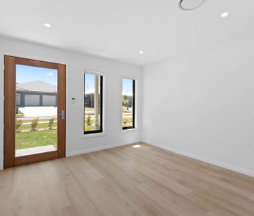 LUXURY LIVING - Photo 6