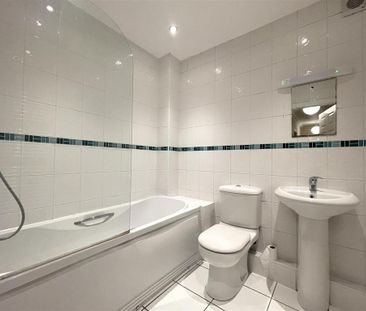 2 bedroom apartment to rent - Photo 6