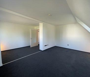 Gemütlich und gepflegt im Dachgeschoss! 2-Zimmer-Mietwohnung - Photo 5