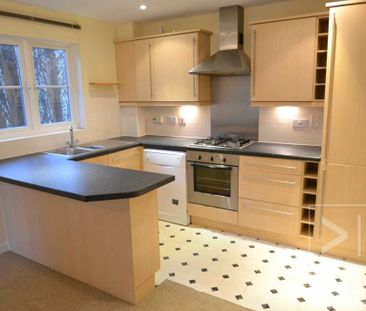 2 bedroom flat to rent - Photo 3