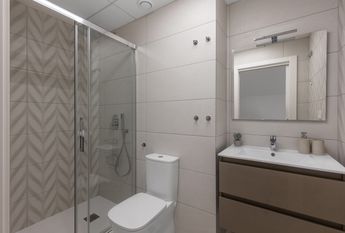 Mieszkanie na wynajem - 112 m² - 3 pokoje Torrevieja Walencja Alicante