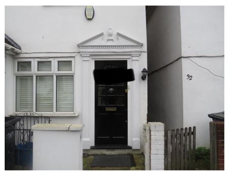 2 Bed Maisonette, West St, CR0 - Photo 3