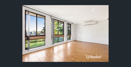 Family Living in Kings Langley - 3 Bedrooms! - Photo 4