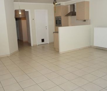 Appartement te huur in Oostende voor € 750 met 2 slaapkamers - Photo 2