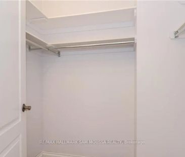 104 THORNBURY CRESCENT - Photo 6