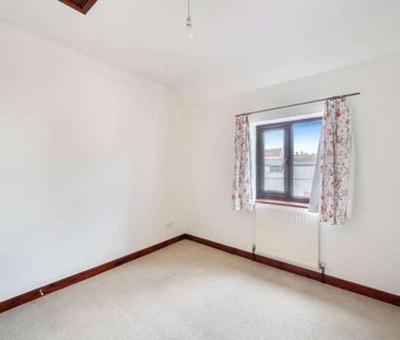 Old Post Office Alley, Tewkesbury, Gloucestershire, GL20 - Photo 4