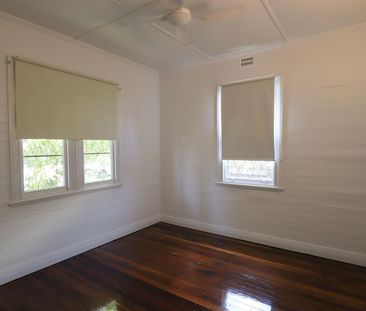 LOVELY WEATHERBOARD HOME, CLOSE TO TOWN - Photo 5