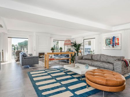 5 bedroom luxury Villa for rent in Nueva Andalucia, Andalusia - Photo 2