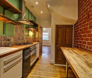 3 bedroom terraced house to rent - Photo 1