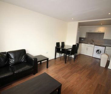 2 bedroom apartment to rent - Photo 4