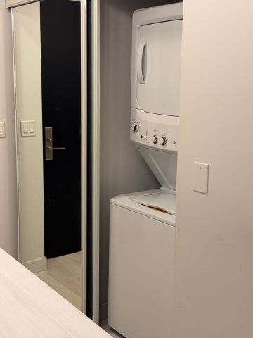 For Lease - 8 Eglinton Avenue Unit# 5003, Toronto, Ontario - Photo 2