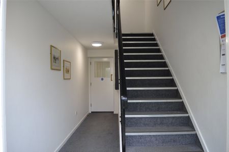 Hatfield Close, Sutton, SM2 - Photo 4