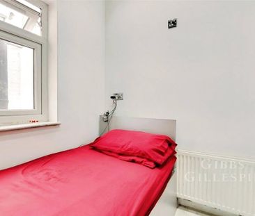 4 bedroom semi-detached house to rent - Photo 4
