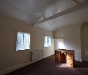 2 bedroom semi-detached house to rent - Photo 2