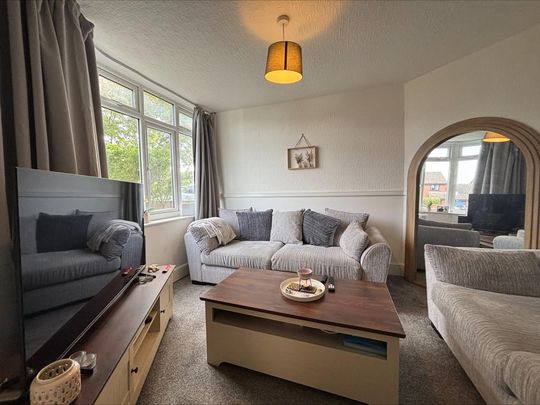 3 bedroom semi-detached house to rent - Photo 1