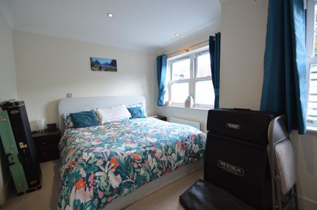 3 bedroom townhouse to rent - Photo 3