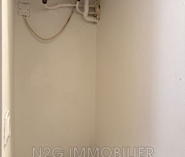 Location Appartement 1 pièce 16m² VALLAURIS 06220 - Photo 2
