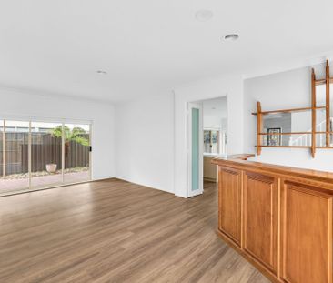 STUNNING FAMILY HOME - Photo 5
