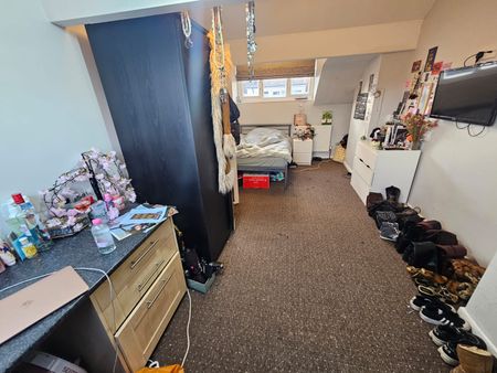 3 Bed - 14 Norwood Place, Hyde Park, Leeds - LS6 1DY - Student - Photo 3