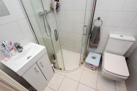 4 bedroom house to rent - Photo 4