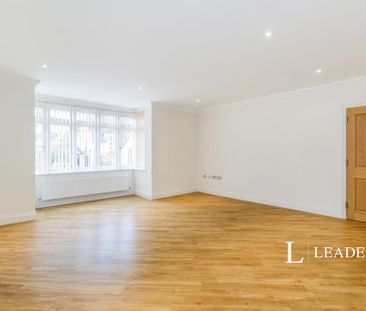 6 bedroom detached house to rent - Photo 2